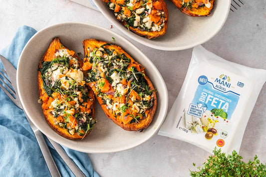 Gebackene Süßkartoffeln mit Feta-Spinat-Fülle und MANI Bio Feta