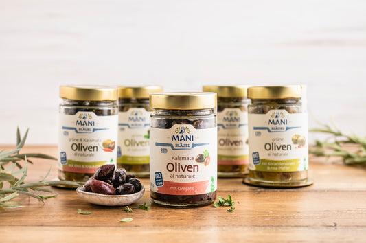 Sind schwarze Oliven gefärbt?