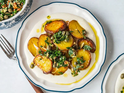 Knusprige Kartoffeln mit Kräutersalsa